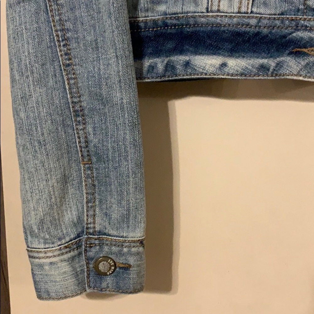 Jean jacket - Picture 4 of 7